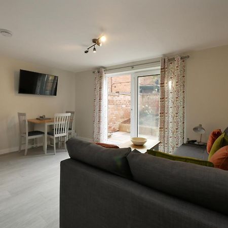 Crewe Short Lets 8 Victoria Court, Crewe Apartment Luaran gambar