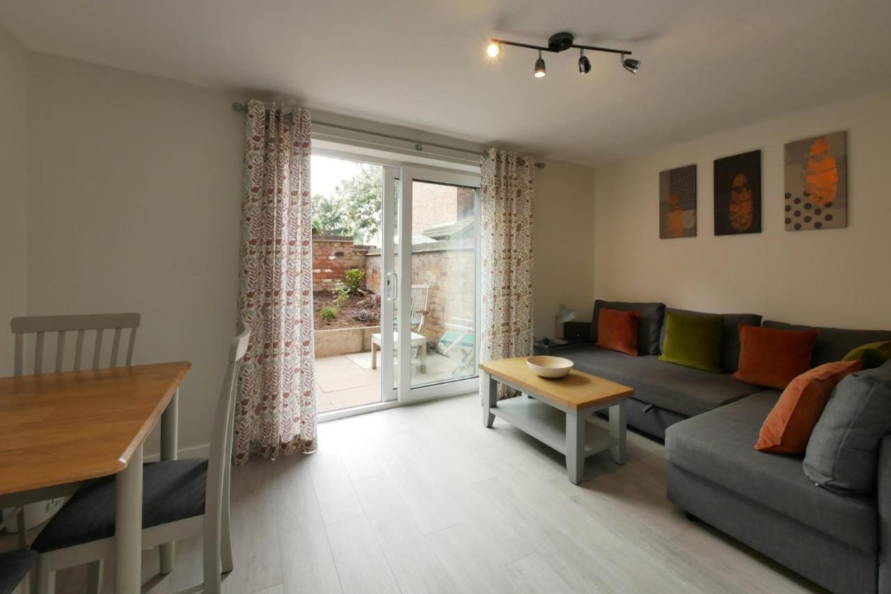 Crewe Short Lets 8 Victoria Court, Crewe Apartment Luaran gambar